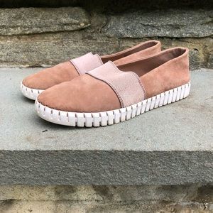 Steve Madden slip on shoe